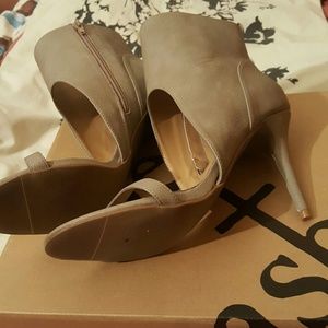 COPY - Jamila by Sophia & Lee